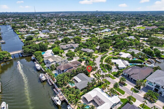 Building Photo - 728 Waterway Dr