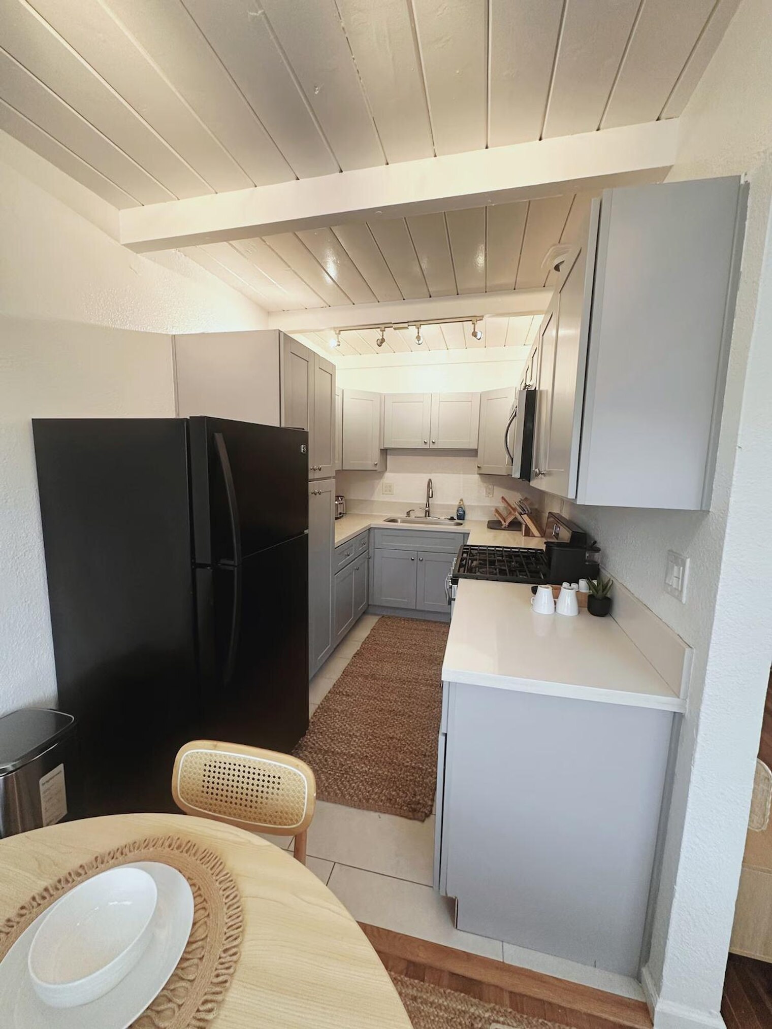 Building Photo - 2710 L St