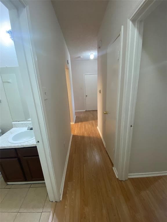 Building Photo - 1203 York Castle Dr