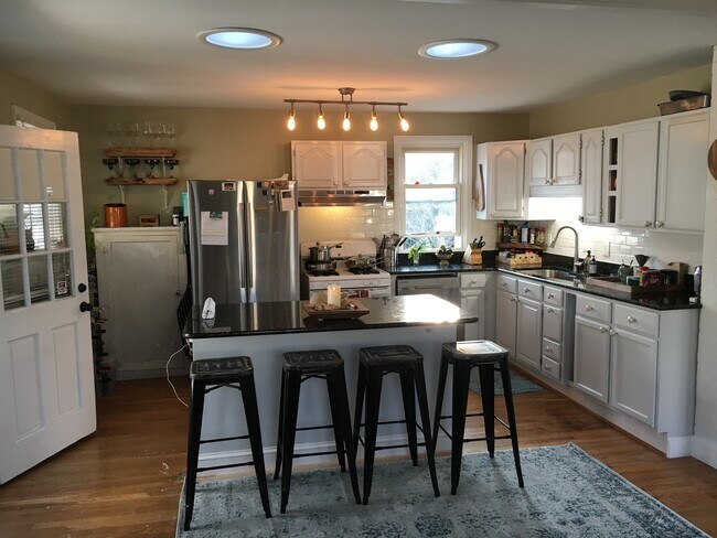 Primary Photo - 912 Altavista Avenue