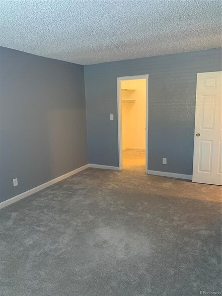 Building Photo - 7625 Quincy E Ave