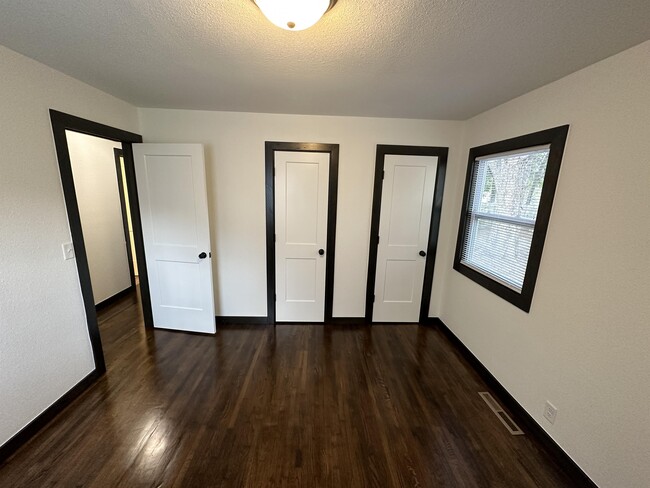 Building Photo - 6254 Independence St