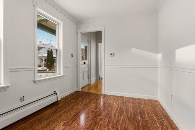 Building Photo - 72 Union St