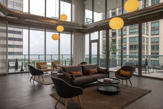 Building Photo - 60 E Randolph St