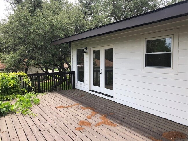 Building Photo - 809 Malabar St