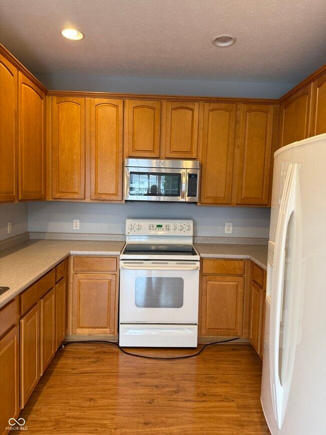 Building Photo - 12028 Esty Way