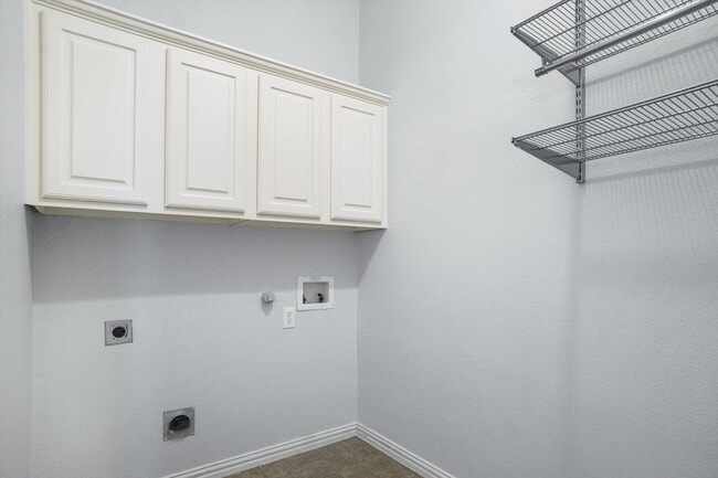 Building Photo - 5920 Pedernales Ridge