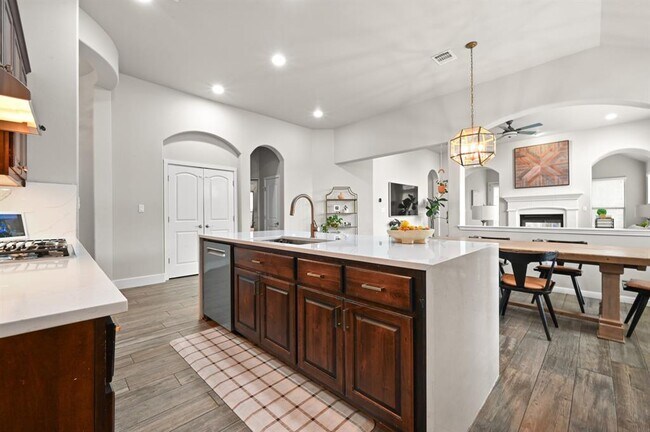 Building Photo - 4325 Tambre Bend