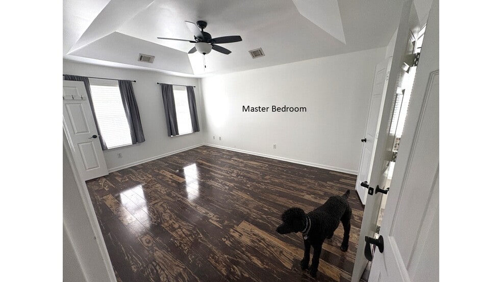 Building Photo - 721 Braemere Dr