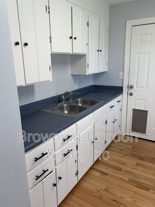 Building Photo - 538 Fairlane Dr
