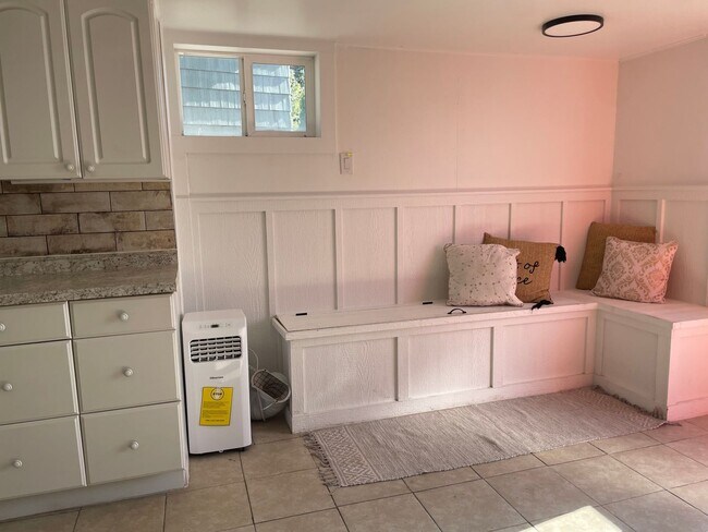 Building Photo - Remodeled Basement Apartment, 3 Bedrooms!