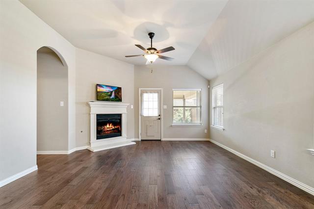 Building Photo - 7512 Guadalupe Way