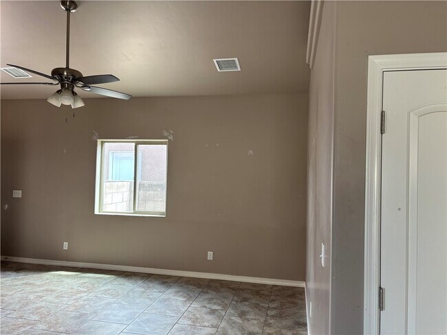 Building Photo - 3645 N Lomita St
