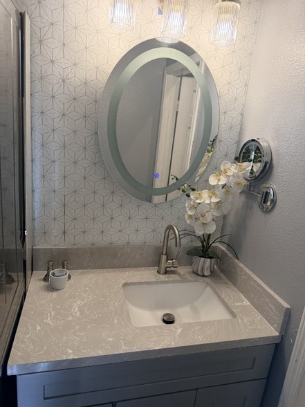 Building Photo - 6350 Peach Blossom St