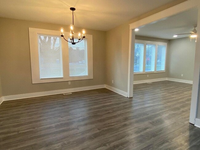 Building Photo - 1410 E Grundy St