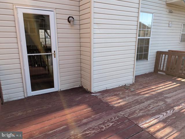 Building Photo - 2426 Clover Field Cir