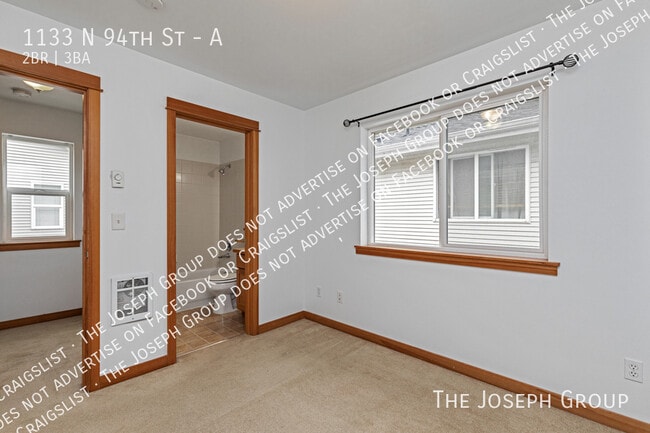 Building Photo - 1133 N 94th St
