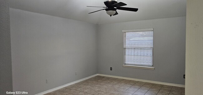 Building Photo - 6701 Riding Wind Dr