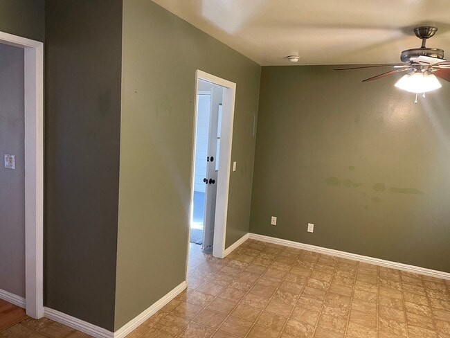 Building Photo - Incredible 3bd/2ba house surrounded by working orchards! Available now!