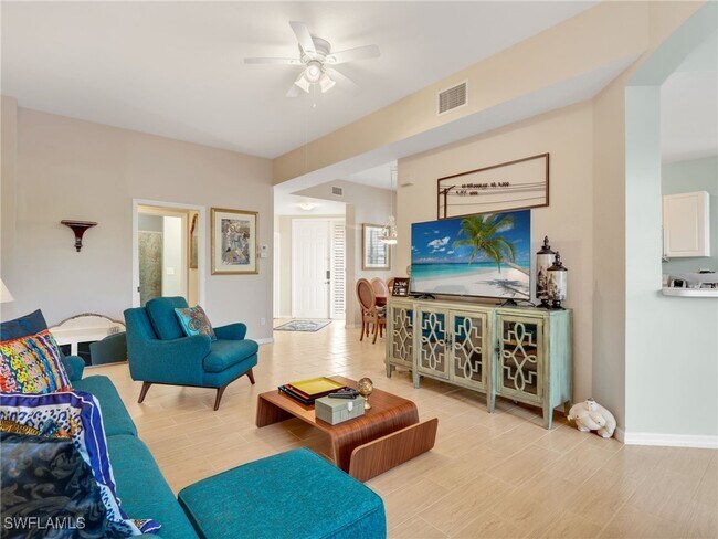 Building Photo - 9071 Las Maderas Dr