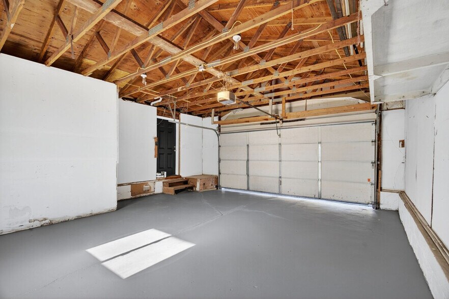 Building Photo - 2544 Spring Forest Rd