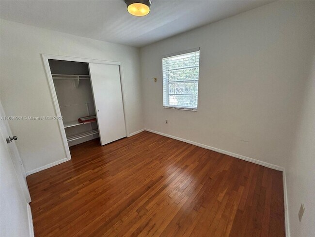 Building Photo - 7865 SW 57th Ave