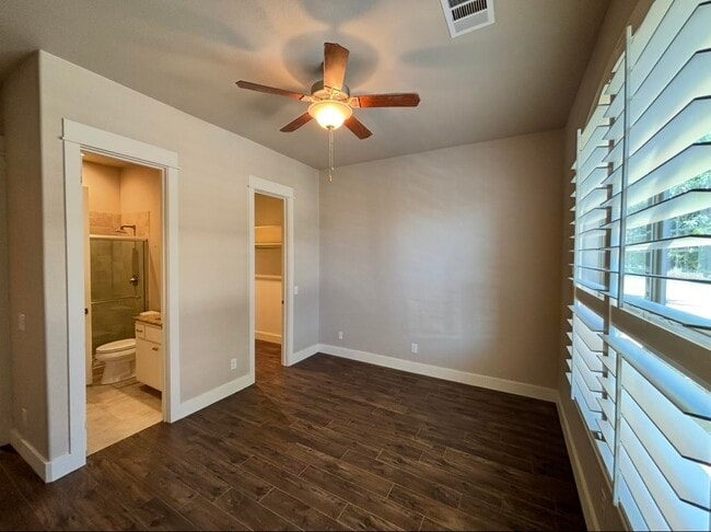 Building Photo - 112 Tuscan Dr