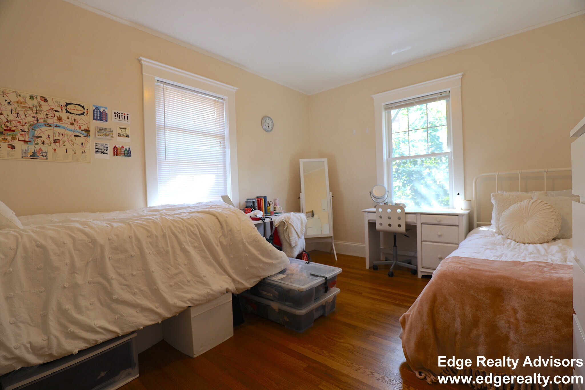 Building Photo - 37 Radnor Rd