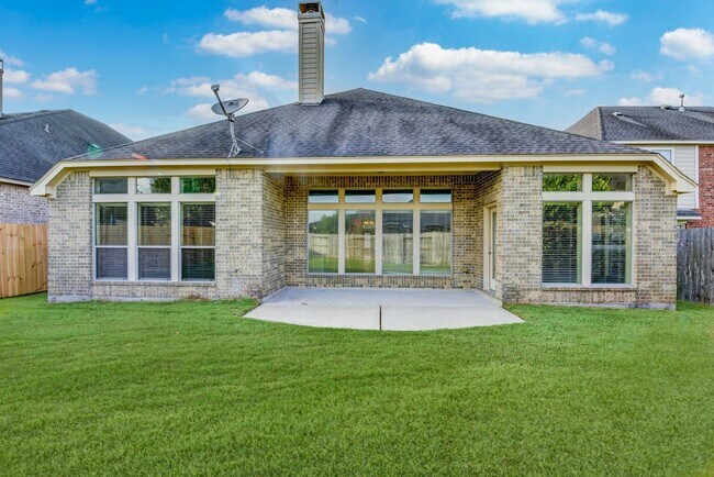 Building Photo - 4 BD / 3 BR Perry home in Creekstone Village!