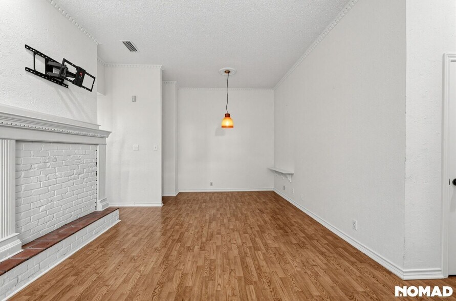 Building Photo - 3319 Reagan St