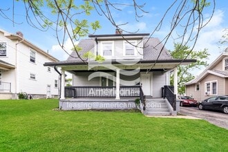 Building Photo - 324 Pointview Ave