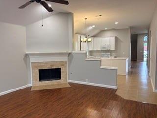 Building Photo - 1912 Oak Hollow Dr