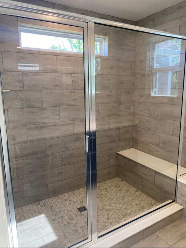 Building Photo - 13484 Dewpoint Ln