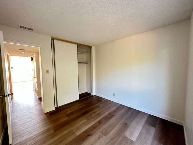 Building Photo - Benicia House in a Desired Location