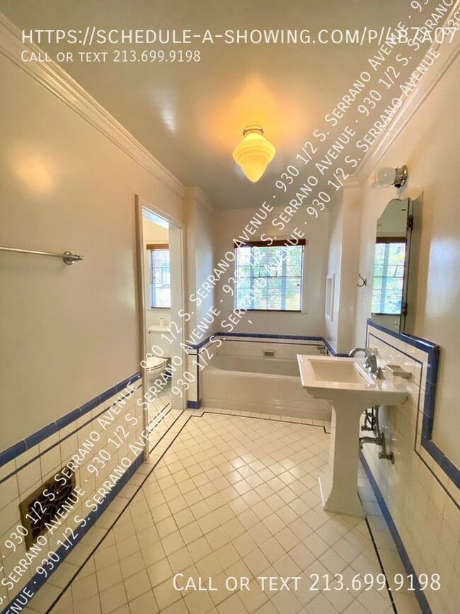 Building Photo - NO SECURITY DEPOSIT+1st MONTH IS FREE-FREN...