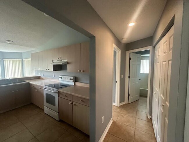 Building Photo - Single Family home for rent !