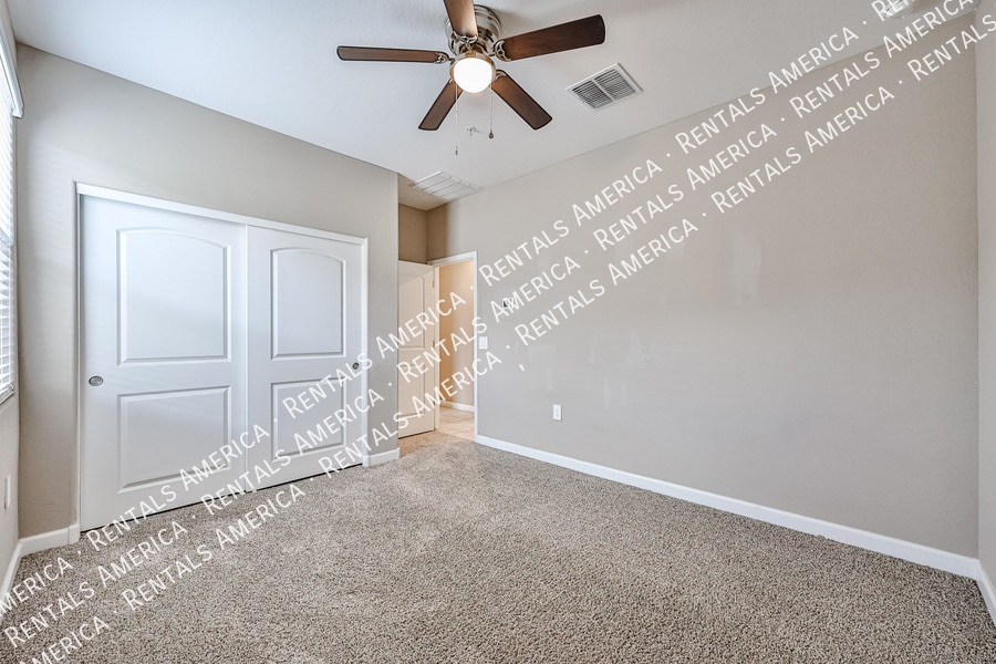 Building Photo - 30041 W Earll Dr