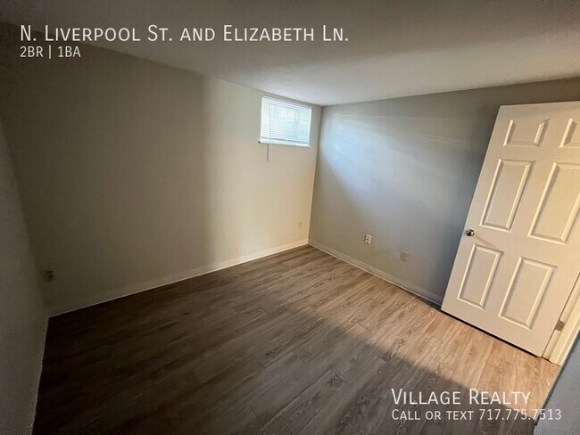 Building Photo - 65 N Liverpool St