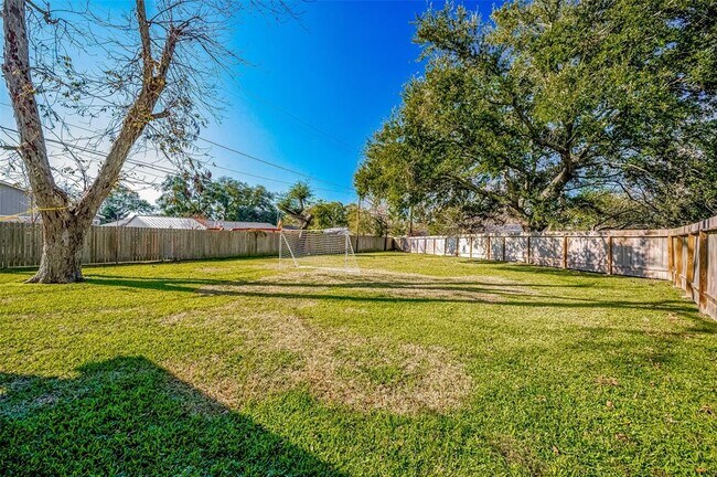 Building Photo - 115 Wilburn Dr