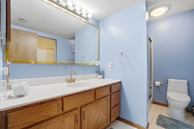 Building Photo - 408 California Ave