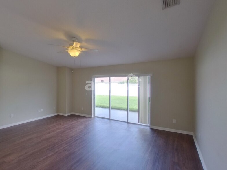 Building Photo - 5152 New Savannah Cir