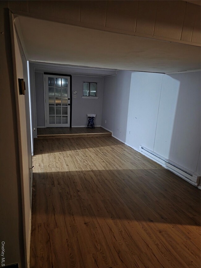 Building Photo - 4 Lauren Ave