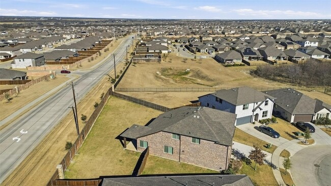 Building Photo - 804 Saratoga Rd