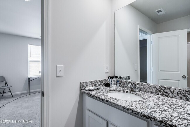 Building Photo - 109 Elegance Wy