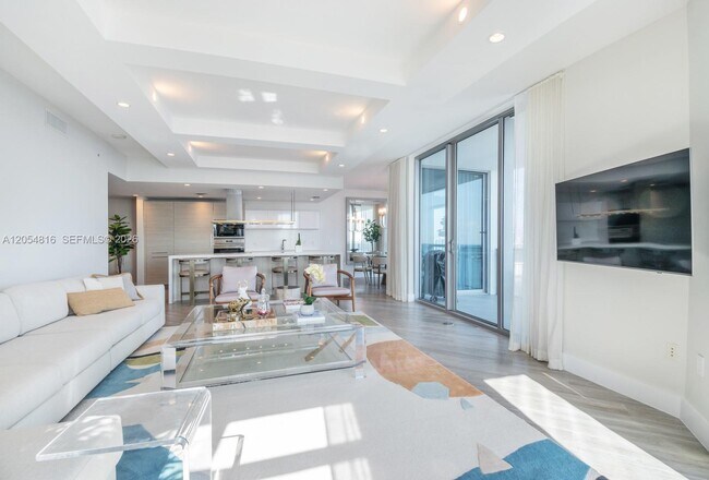 Building Photo - 17301 Biscayne Blvd
