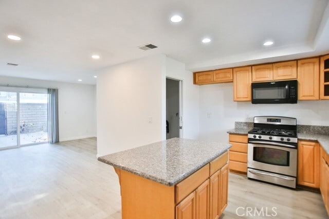 Building Photo - 7114 Santa Isabel Cir