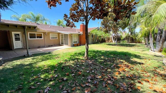 Building Photo - 3 Bdrm Detached Haome Available In Sought After La Mesa Neighborhood