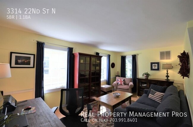 Building Photo - 3314 22nd St N