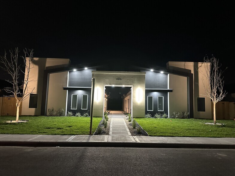 Building Photo - 11313 N 25th St