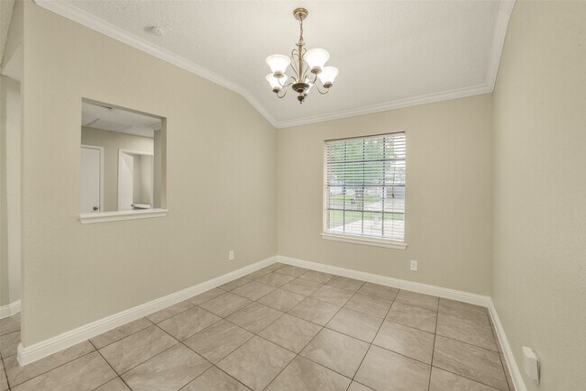 Building Photo - 21211 Park Mt Dr